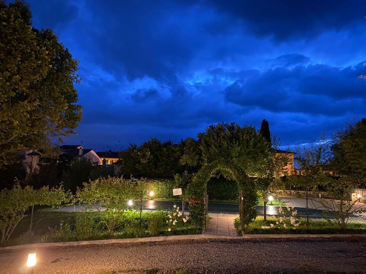 Villa Torricelli Scarperia - Il Giardinetto Residence ภายนอก รูปภาพ